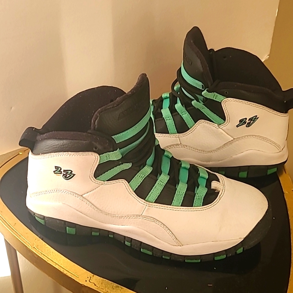 Youth Air Jordan Sneaker